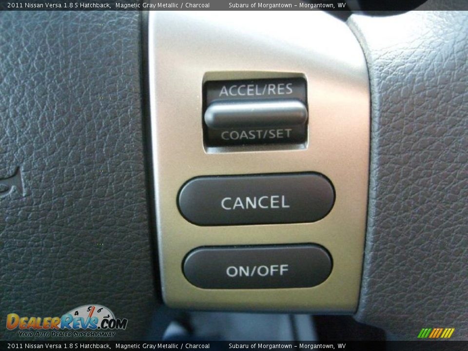 Controls of 2011 Nissan Versa 1.8 S Hatchback Photo #18
