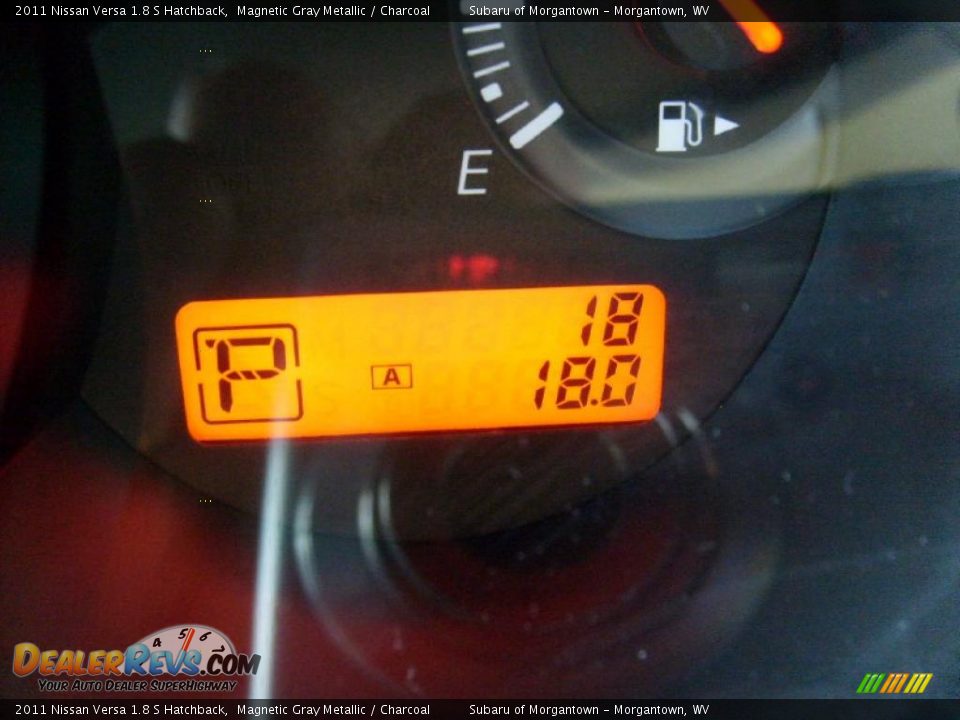 2011 Nissan Versa 1.8 S Hatchback Magnetic Gray Metallic / Charcoal Photo #20