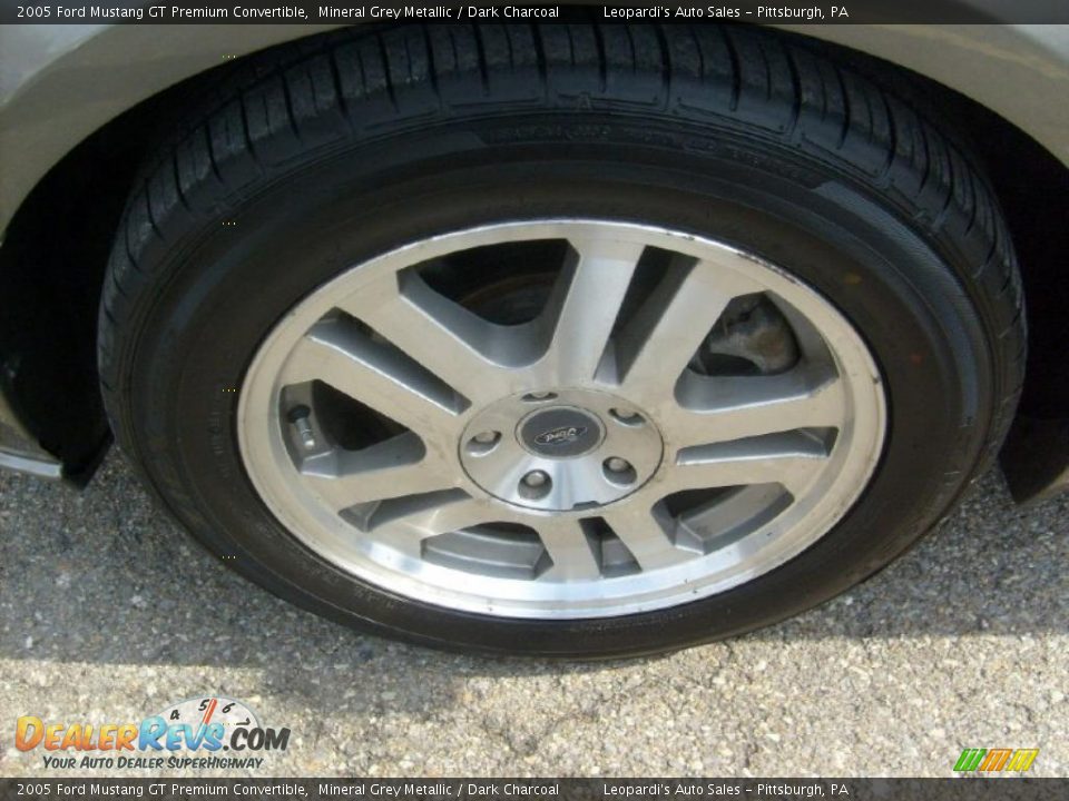 2005 Ford Mustang GT Premium Convertible Wheel Photo #9