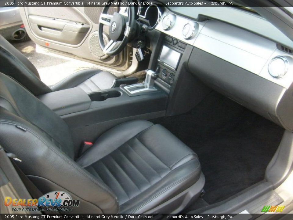 2005 Ford Mustang GT Premium Convertible Mineral Grey Metallic / Dark Charcoal Photo #16