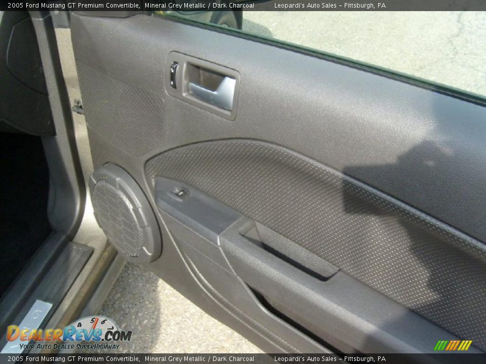 2005 Ford Mustang GT Premium Convertible Mineral Grey Metallic / Dark Charcoal Photo #17
