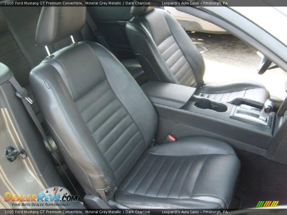 Dark Charcoal Interior - 2005 Ford Mustang GT Premium Convertible Photo #18