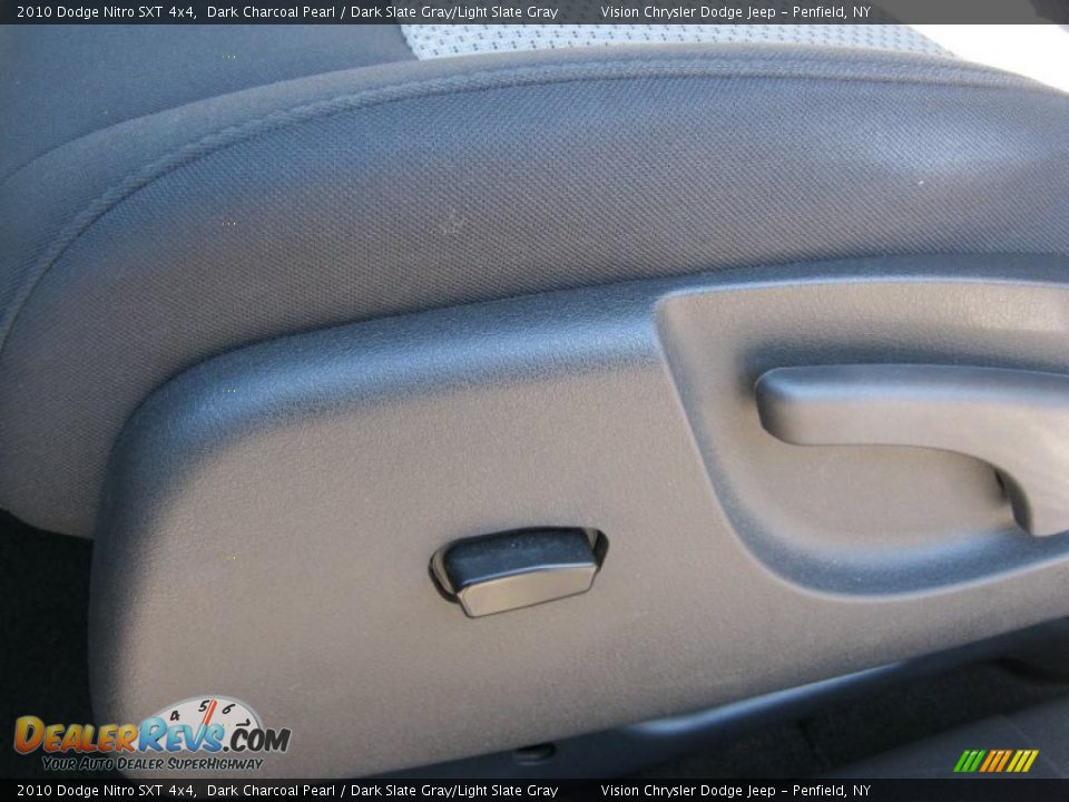 2010 Dodge Nitro SXT 4x4 Dark Charcoal Pearl / Dark Slate Gray/Light Slate Gray Photo #9