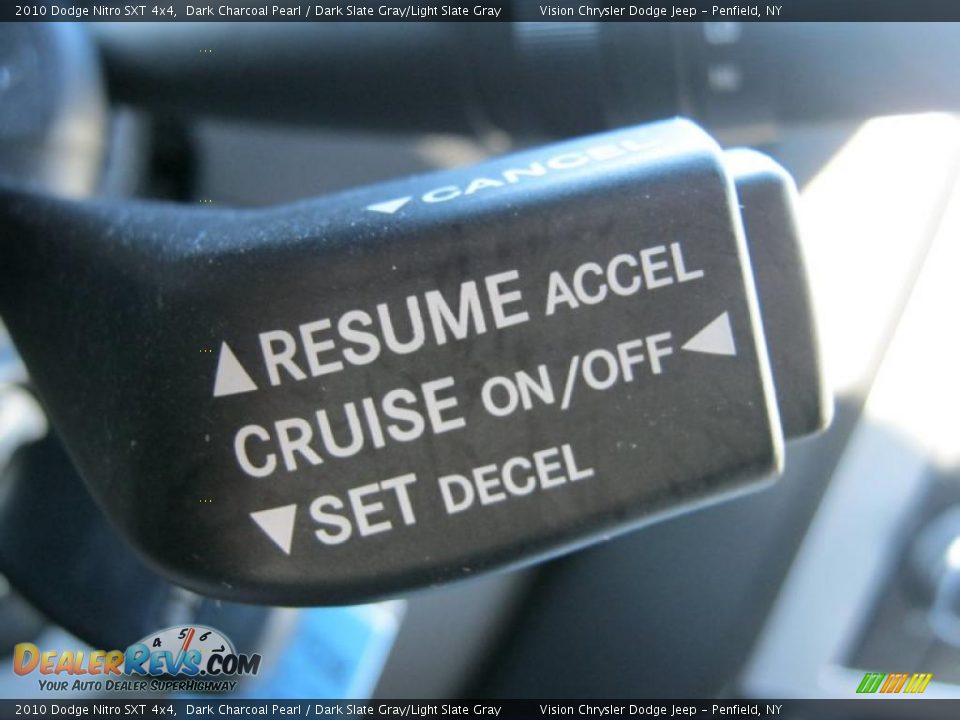 2010 Dodge Nitro SXT 4x4 Dark Charcoal Pearl / Dark Slate Gray/Light Slate Gray Photo #10