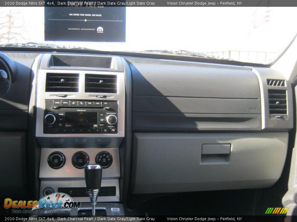 2010 Dodge Nitro SXT 4x4 Dark Charcoal Pearl / Dark Slate Gray/Light Slate Gray Photo #20