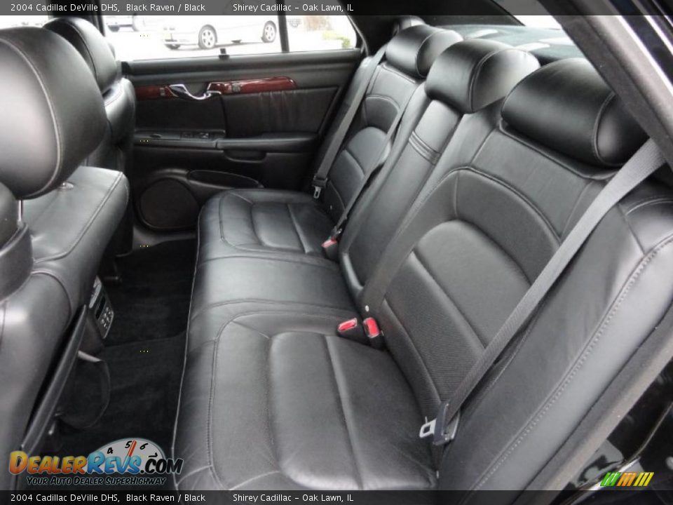 Black Interior - 2004 Cadillac DeVille DHS Photo #9