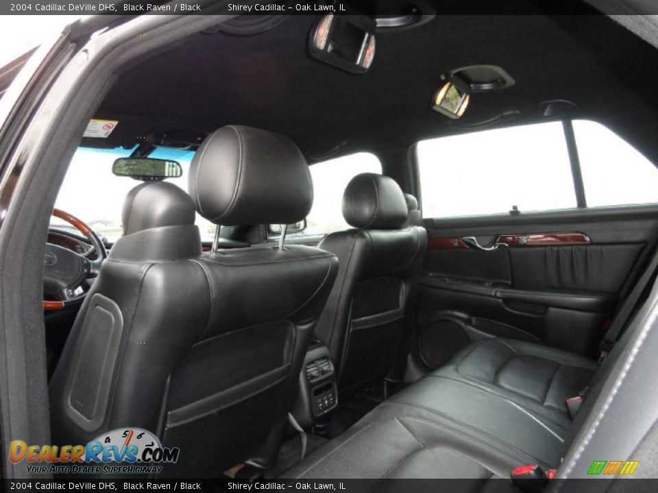 Black Interior - 2004 Cadillac DeVille DHS Photo #11