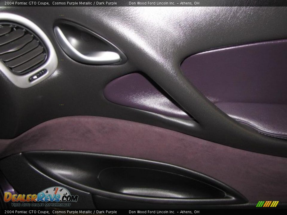 Door Panel of 2004 Pontiac GTO Coupe Photo #15