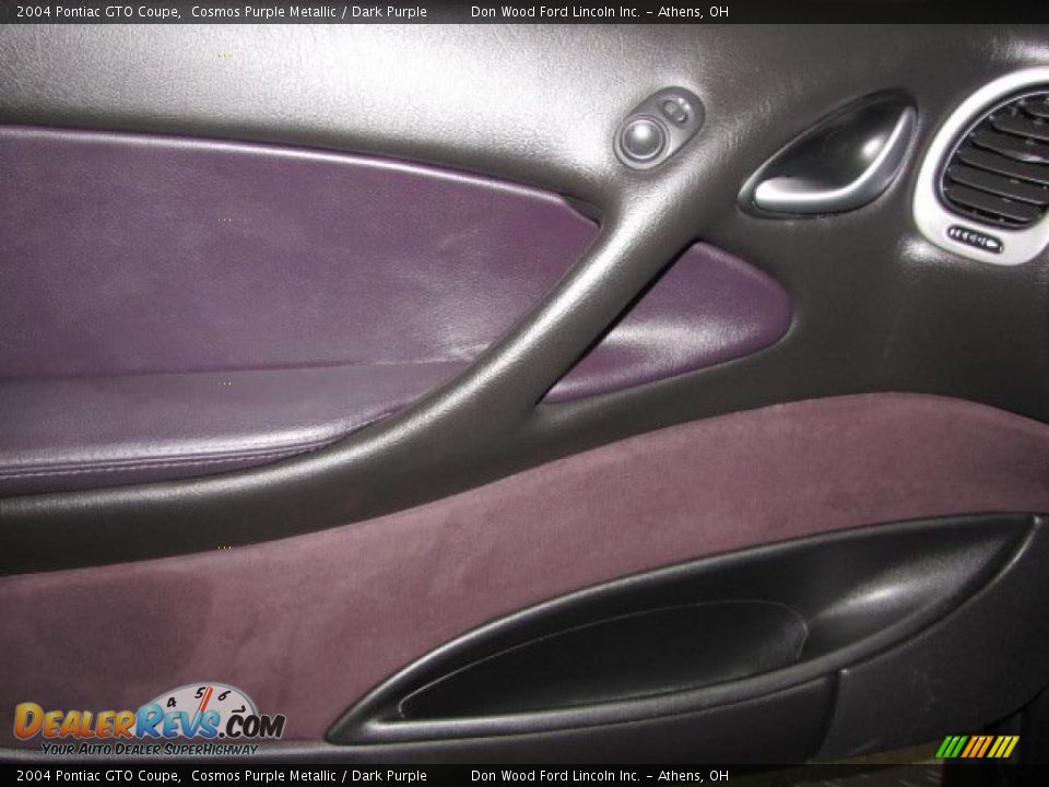 2004 Pontiac GTO Coupe Cosmos Purple Metallic / Dark Purple Photo #16