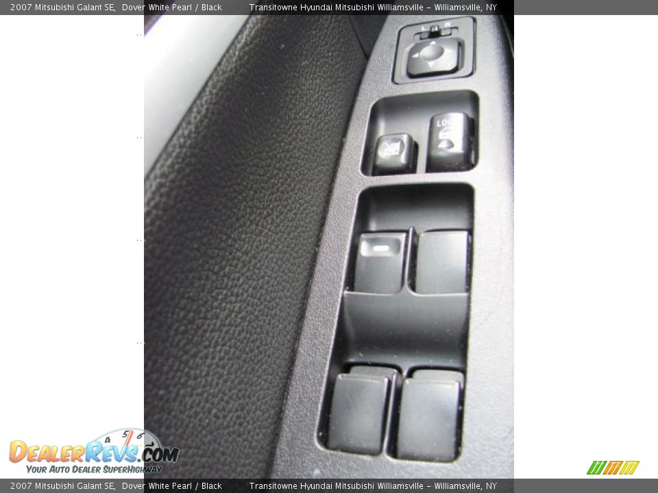 2007 Mitsubishi Galant SE Dover White Pearl / Black Photo #10