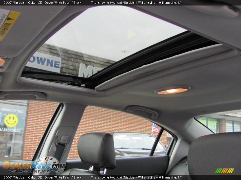 2007 Mitsubishi Galant SE Dover White Pearl / Black Photo #12