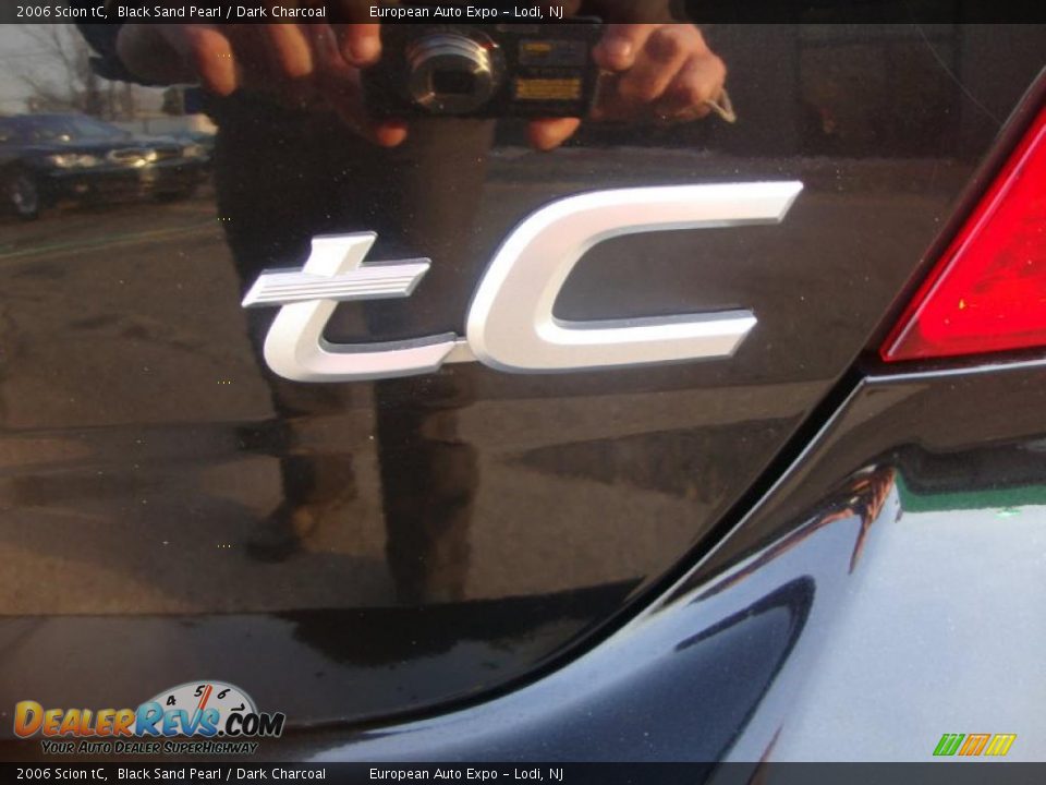 2006 Scion tC Black Sand Pearl / Dark Charcoal Photo #24