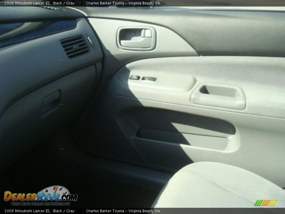 2006 Mitsubishi Lancer ES Black / Gray Photo #17