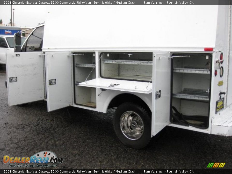 2001 Chevrolet Express Cutaway 3500 Commercial Utility Van Summit White / Medium Gray Photo #6