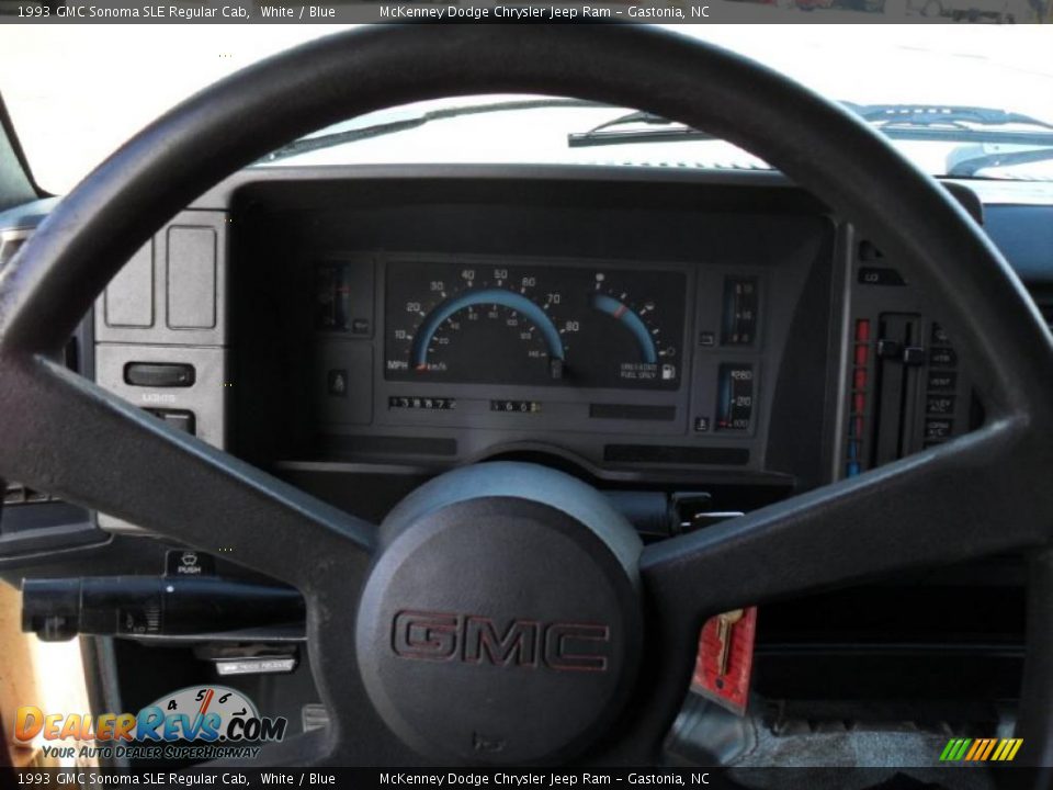 1993 GMC Sonoma SLE Regular Cab White / Blue Photo #13