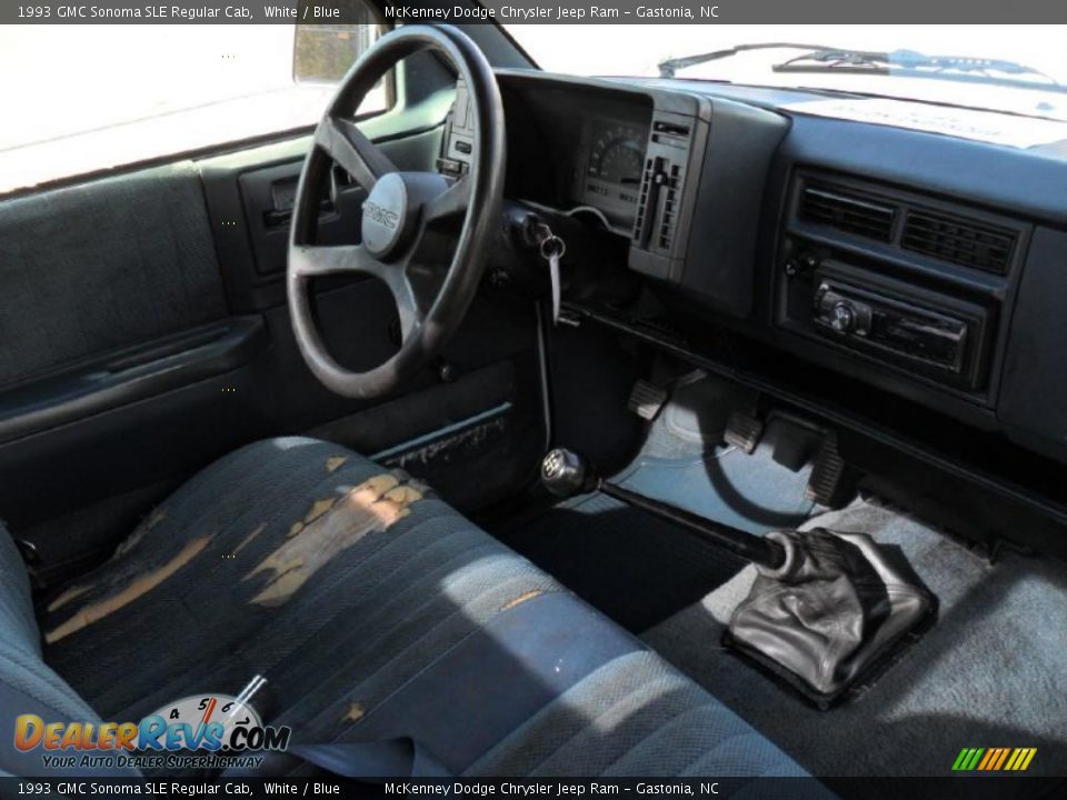 1993 GMC Sonoma SLE Regular Cab White / Blue Photo #18