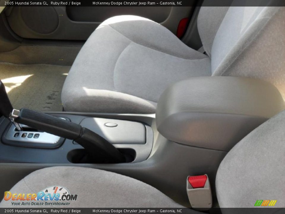 2005 Hyundai Sonata GL Ruby Red / Beige Photo #10