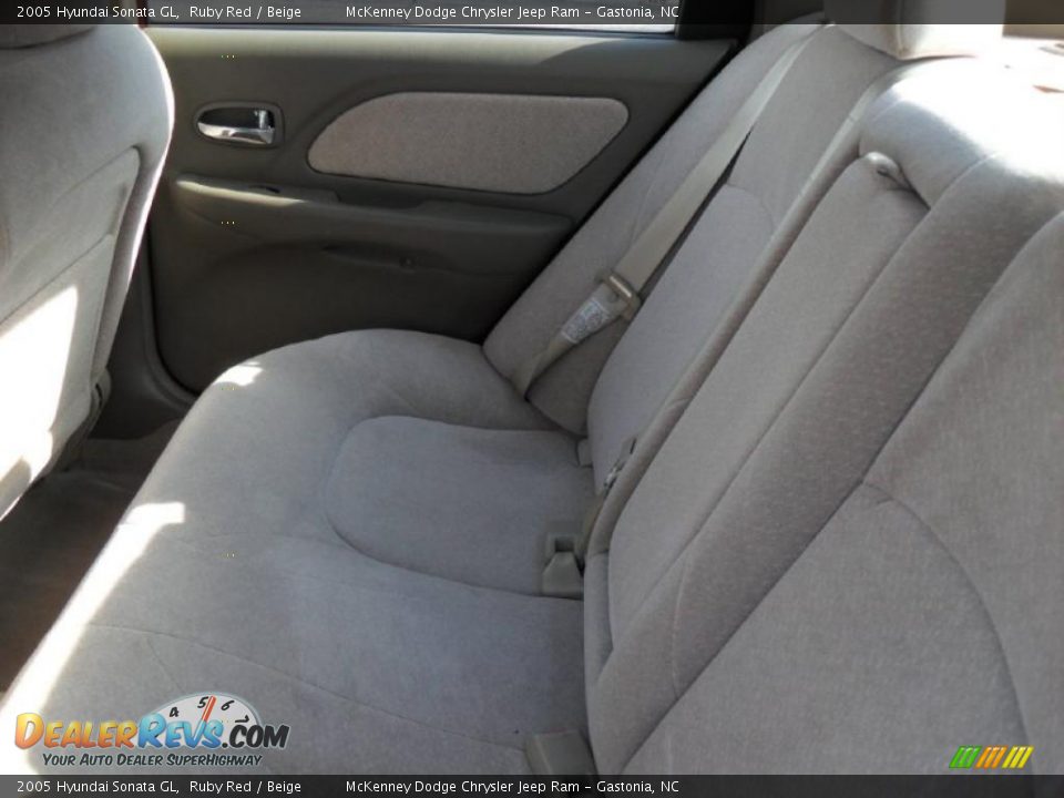 2005 Hyundai Sonata GL Ruby Red / Beige Photo #15