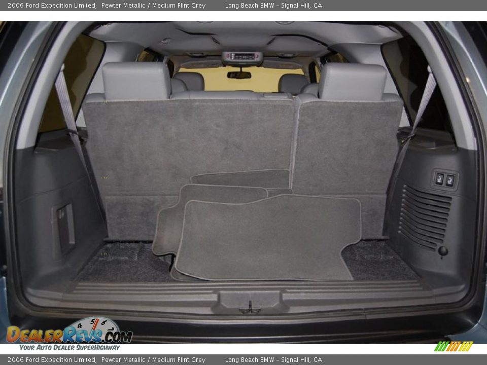 2006 Ford Expedition Limited Trunk Photo #8