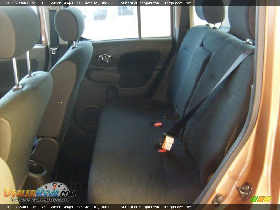 Black Interior - 2011 Nissan Cube 1.8 S Photo #4