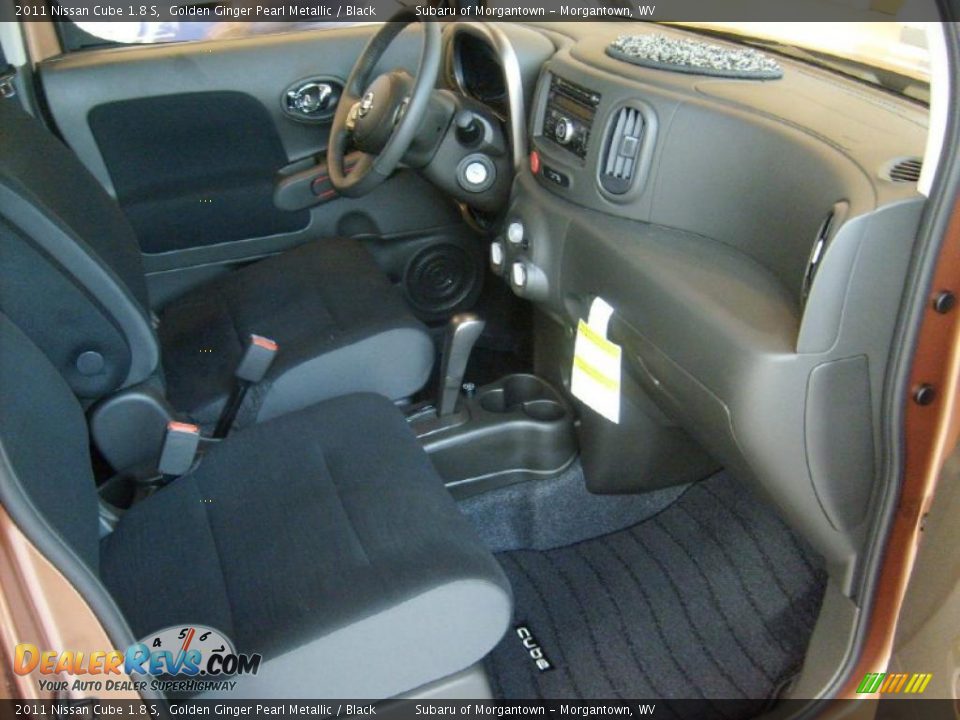 2011 Nissan Cube 1.8 S Golden Ginger Pearl Metallic / Black Photo #6