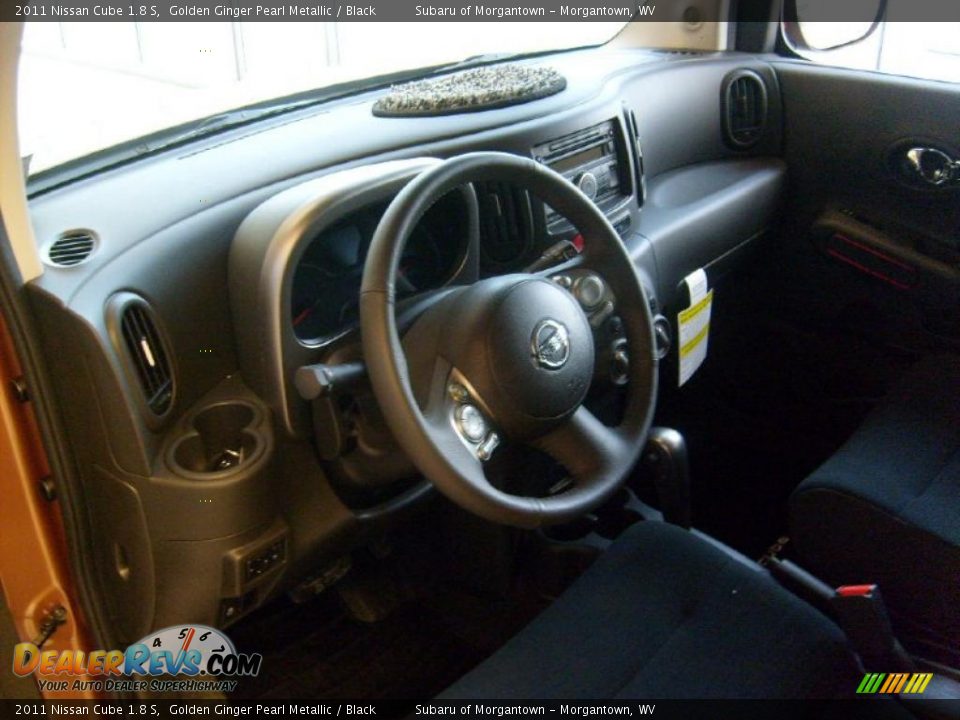 2011 Nissan Cube 1.8 S Golden Ginger Pearl Metallic / Black Photo #12
