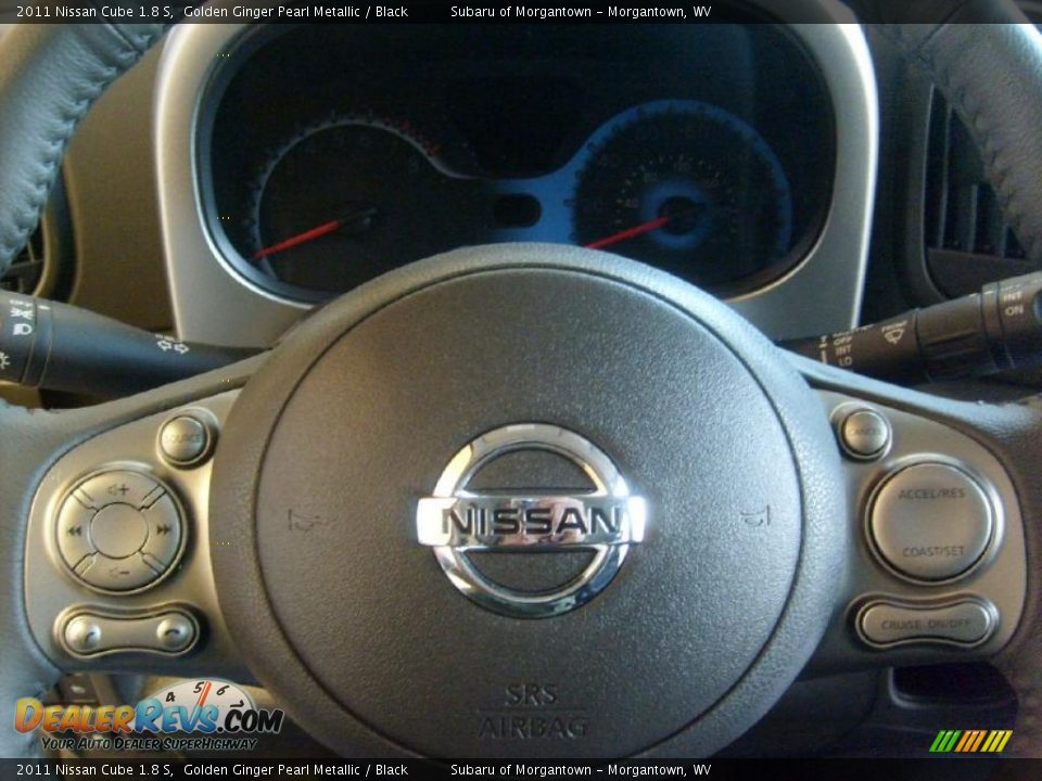 2011 Nissan Cube 1.8 S Golden Ginger Pearl Metallic / Black Photo #17