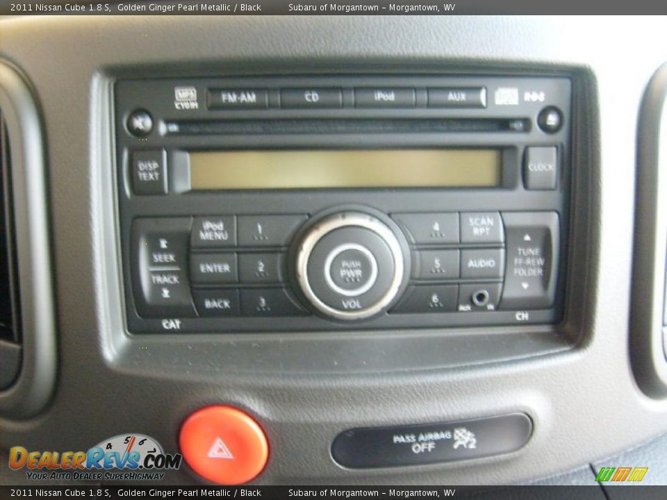 Controls of 2011 Nissan Cube 1.8 S Photo #19