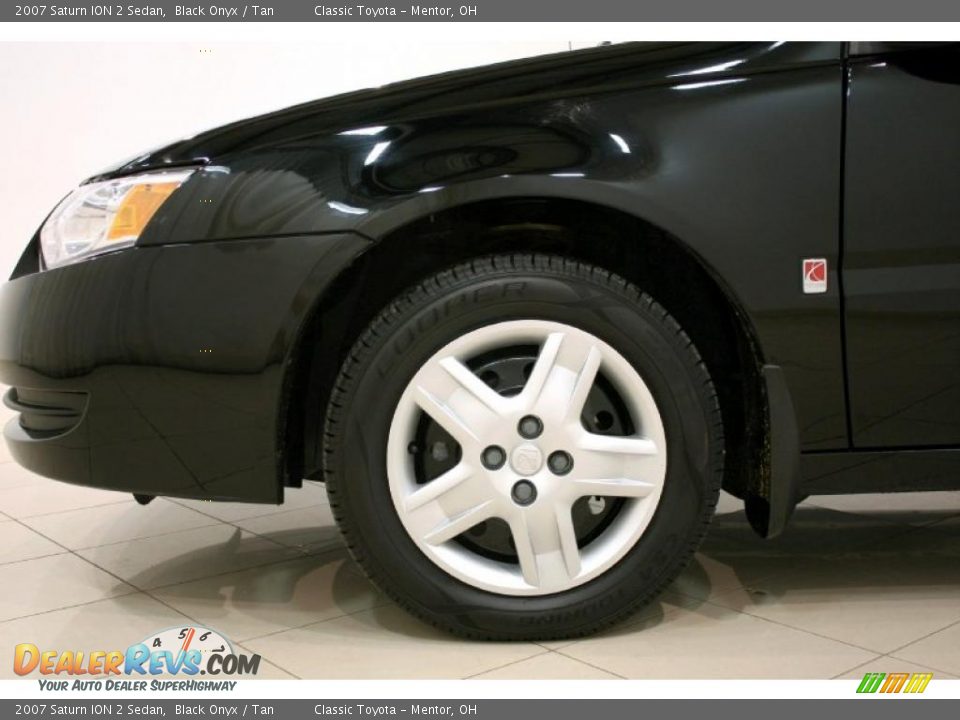 2007 Saturn ION 2 Sedan Black Onyx / Tan Photo #18