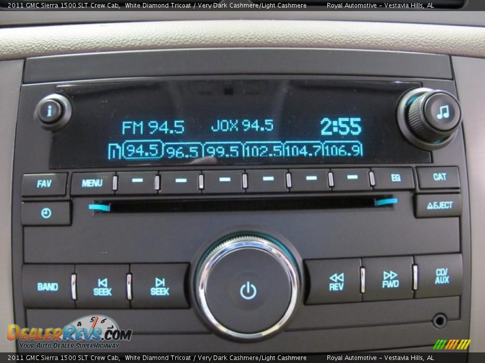 Controls of 2011 GMC Sierra 1500 SLT Crew Cab Photo #14