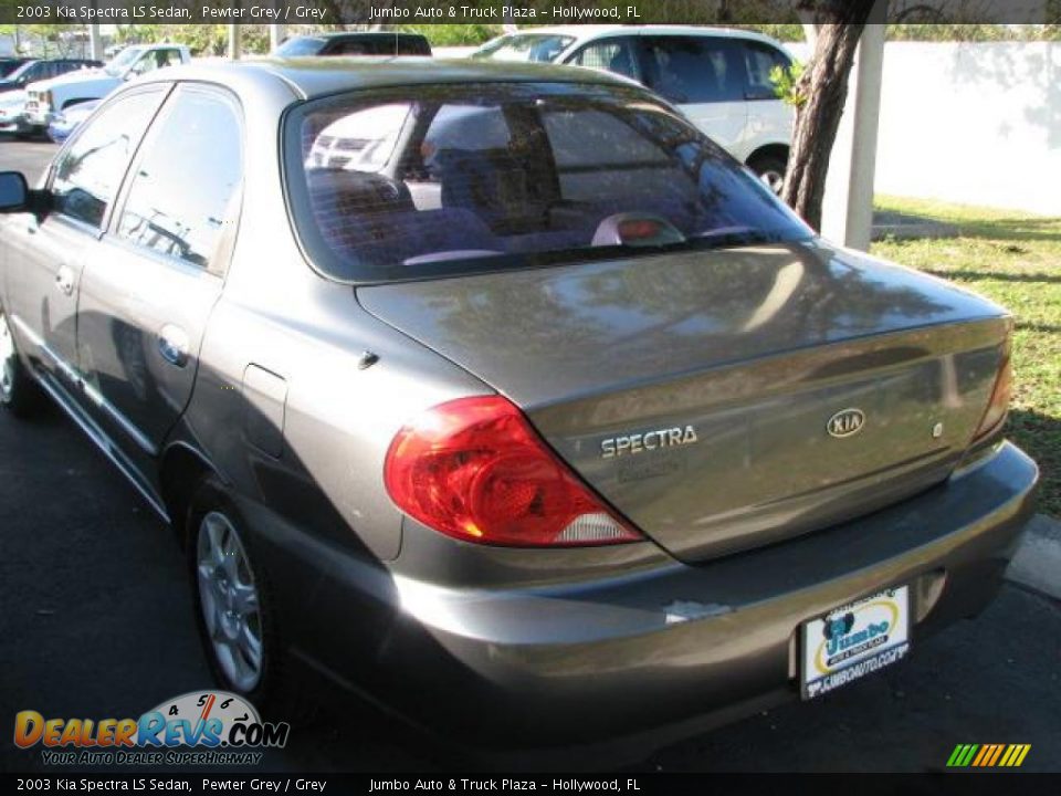 2003 Kia Spectra LS Sedan Pewter Grey / Grey Photo #6
