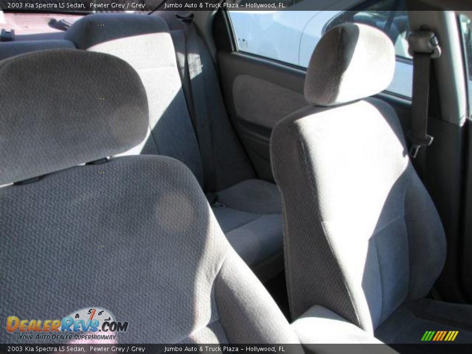2003 Kia Spectra LS Sedan Pewter Grey / Grey Photo #14