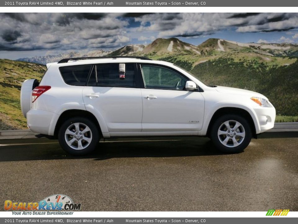 white toyota rav4 2011 #1