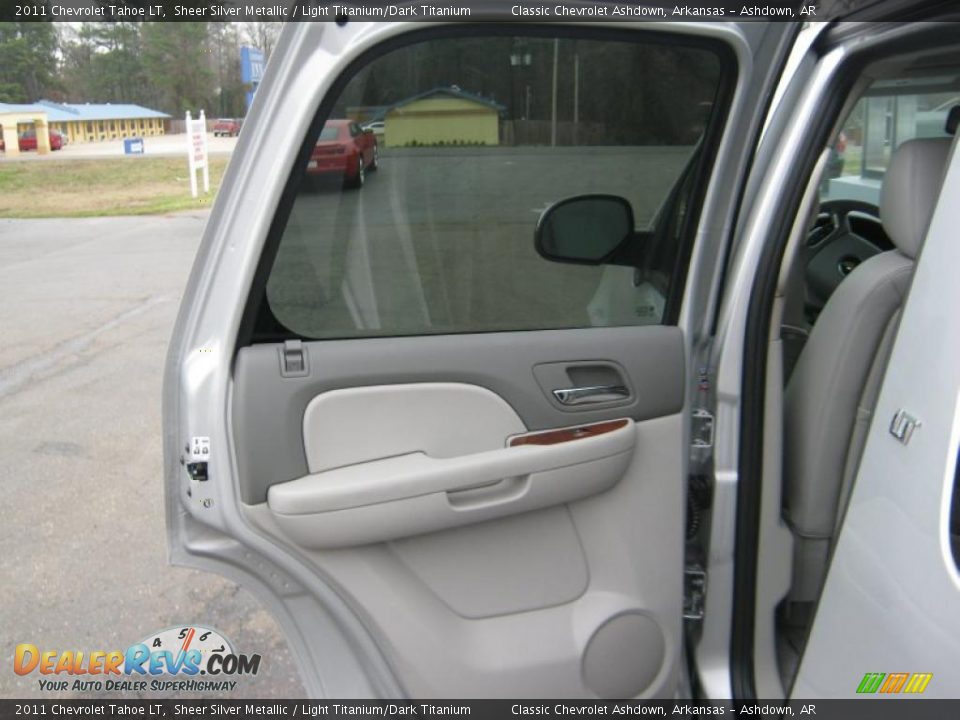 2011 Chevrolet Tahoe LT Sheer Silver Metallic / Light Titanium/Dark Titanium Photo #19