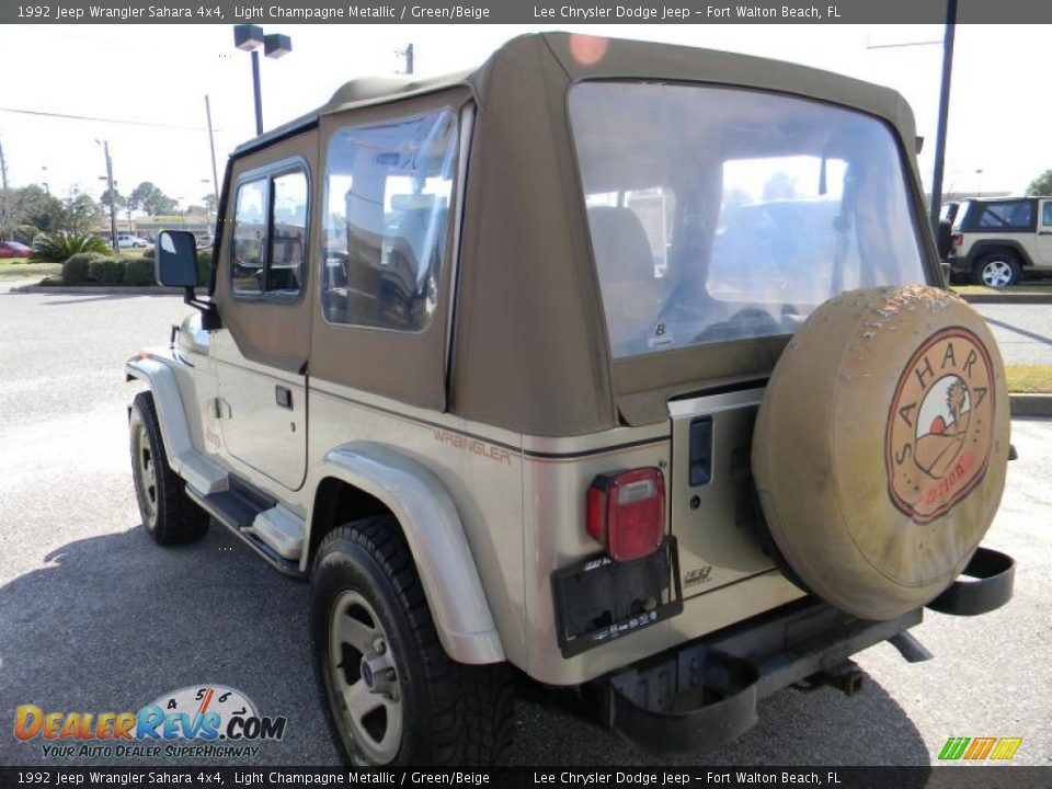 Light Champagne Metallic 1992 Jeep Wrangler Sahara 4x4 Photo #3