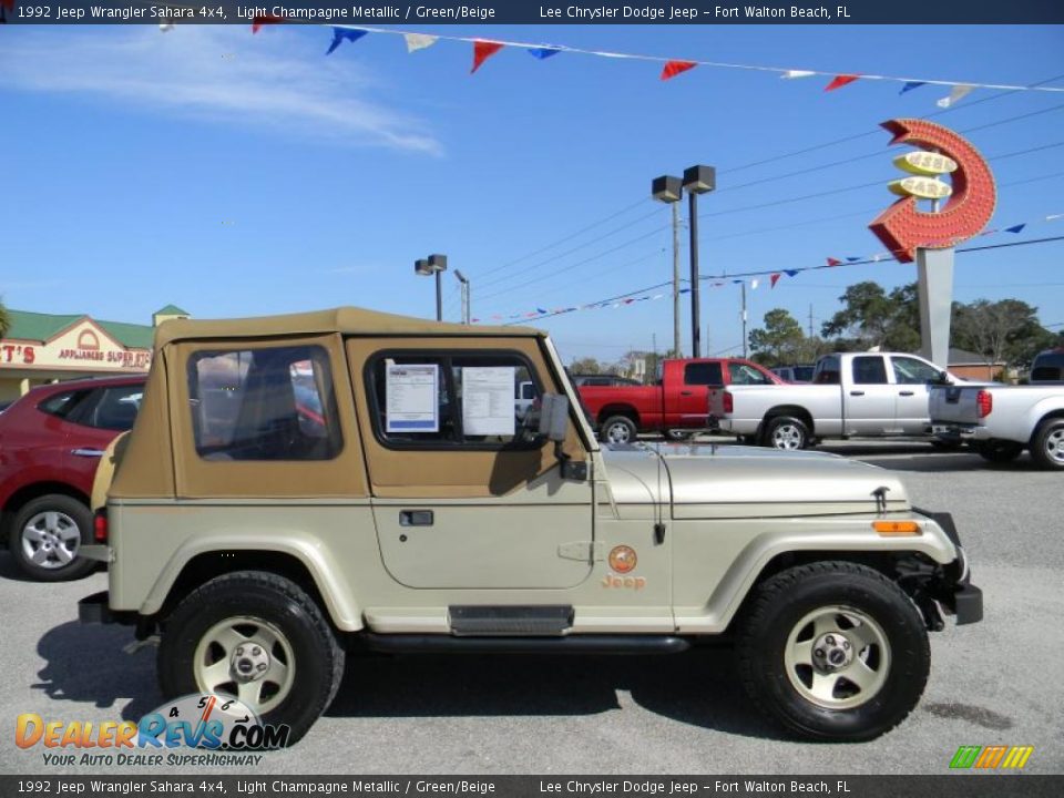 Light Champagne Metallic 1992 Jeep Wrangler Sahara 4x4 Photo 6