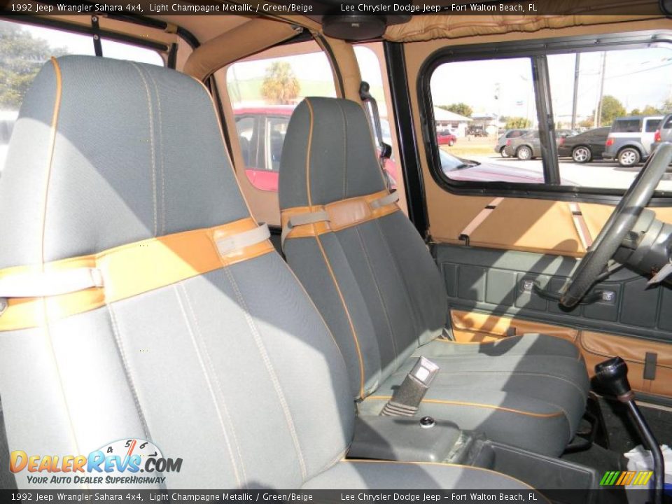 Green/Beige Interior - 1992 Jeep Wrangler Sahara 4x4 Photo #22
