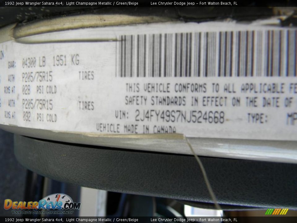 1992 Jeep Wrangler Sahara 4x4 Light Champagne Metallic / Green/Beige Photo #24