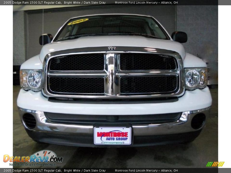 2005 Dodge Ram 1500 SLT Regular Cab Bright White / Dark Slate Gray Photo #7