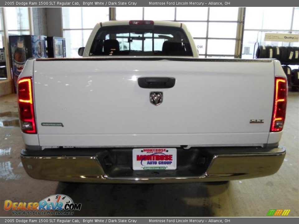 2005 Dodge Ram 1500 SLT Regular Cab Bright White / Dark Slate Gray Photo #8