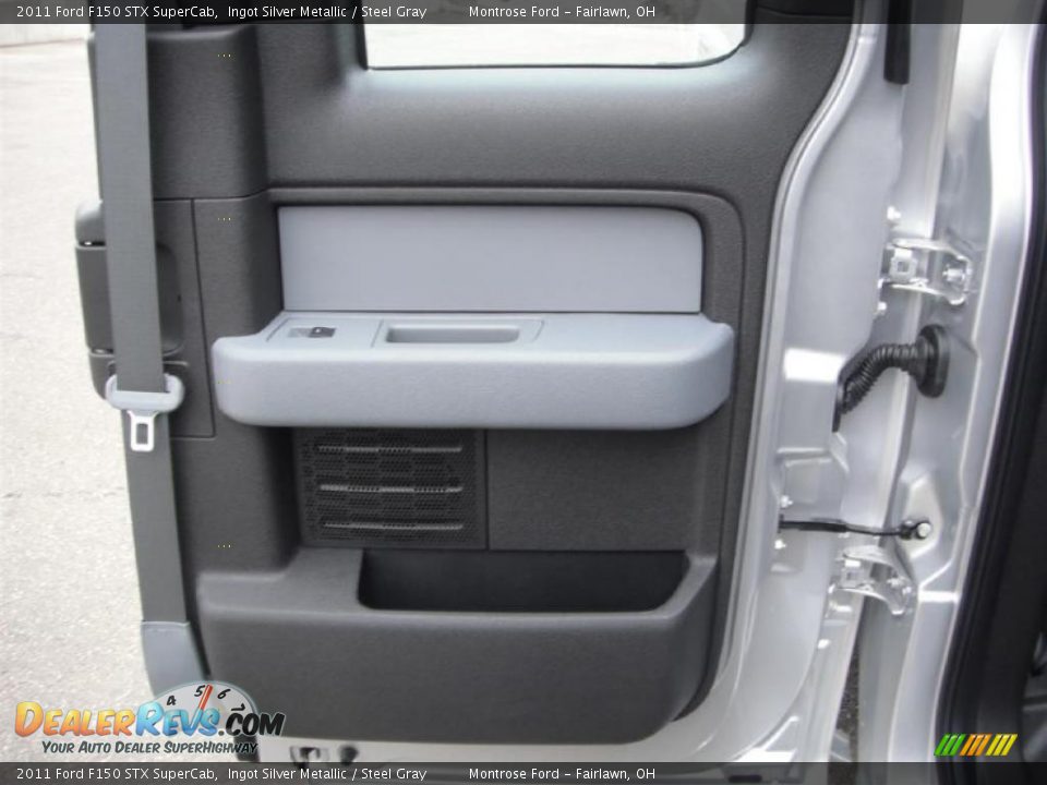 Door Panel of 2011 Ford F150 STX SuperCab Photo #20