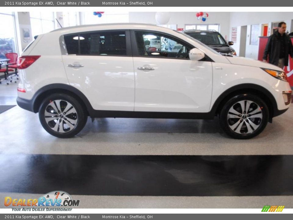 2011 Kia Sportage EX AWD Clear White / Black Photo #7