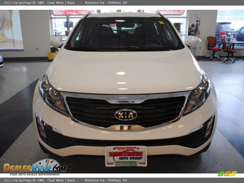 2011 Kia Sportage EX AWD Clear White / Black Photo #9