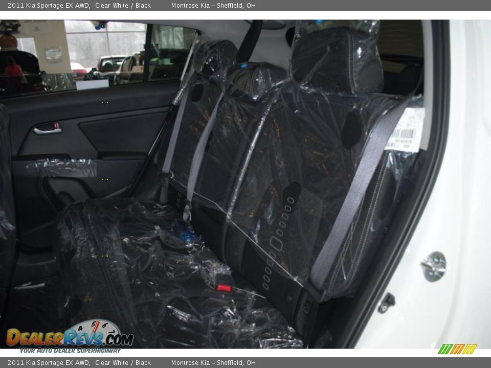 2011 Kia Sportage EX AWD Clear White / Black Photo #16