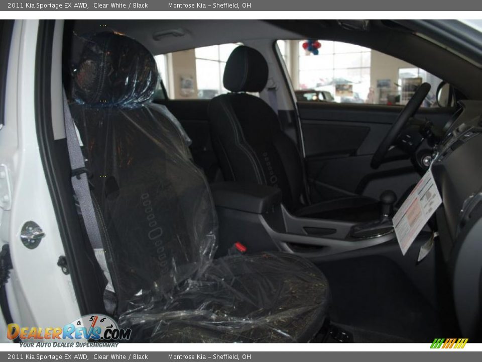 2011 Kia Sportage EX AWD Clear White / Black Photo #18