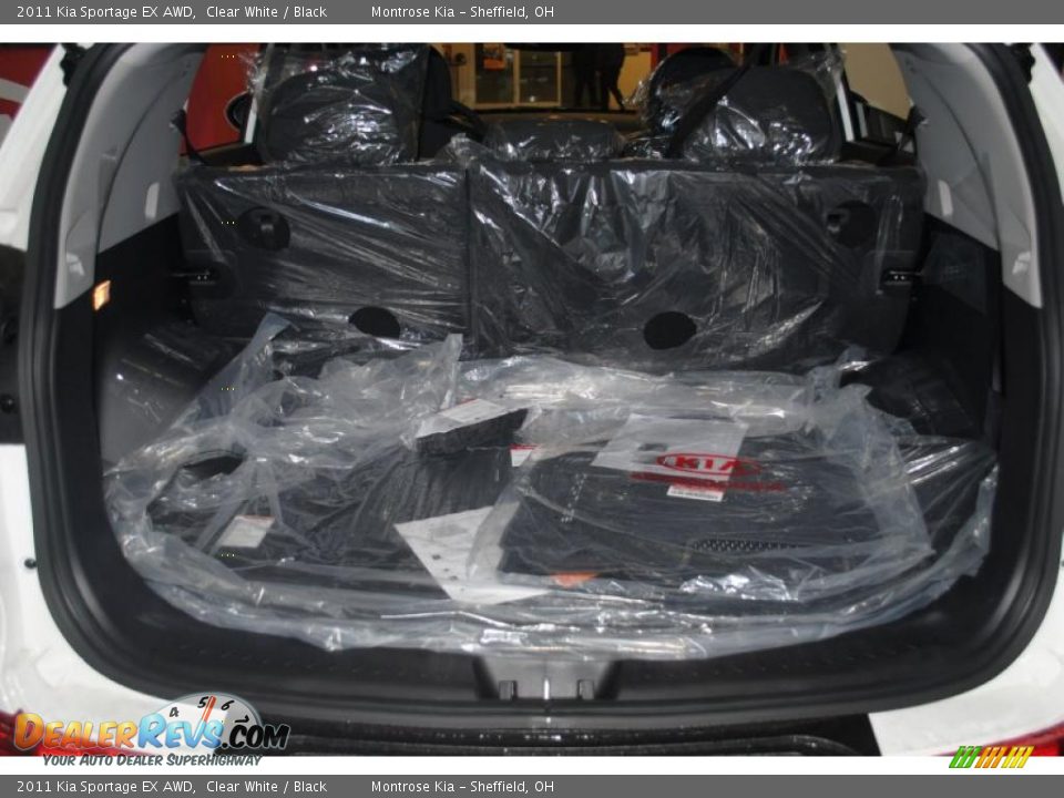 2011 Kia Sportage EX AWD Clear White / Black Photo #20