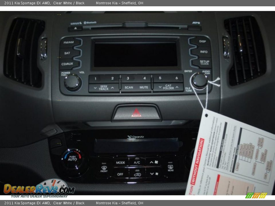 2011 Kia Sportage EX AWD Clear White / Black Photo #25