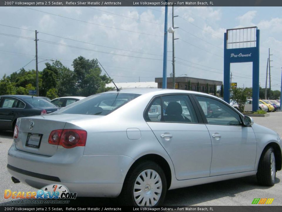 2007 Volkswagen Jetta 2.5 Sedan Reflex Silver Metallic / Anthracite Photo #11