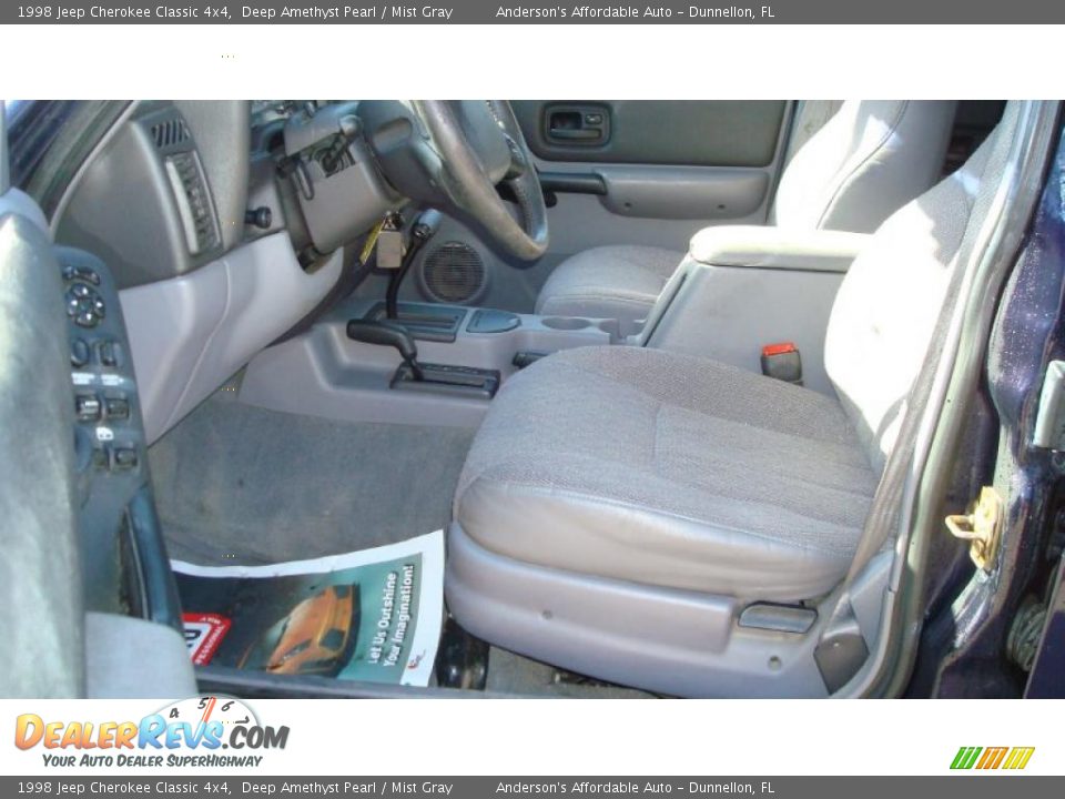 1998 Jeep Cherokee Classic 4x4 Deep Amethyst Pearl / Mist Gray Photo #10