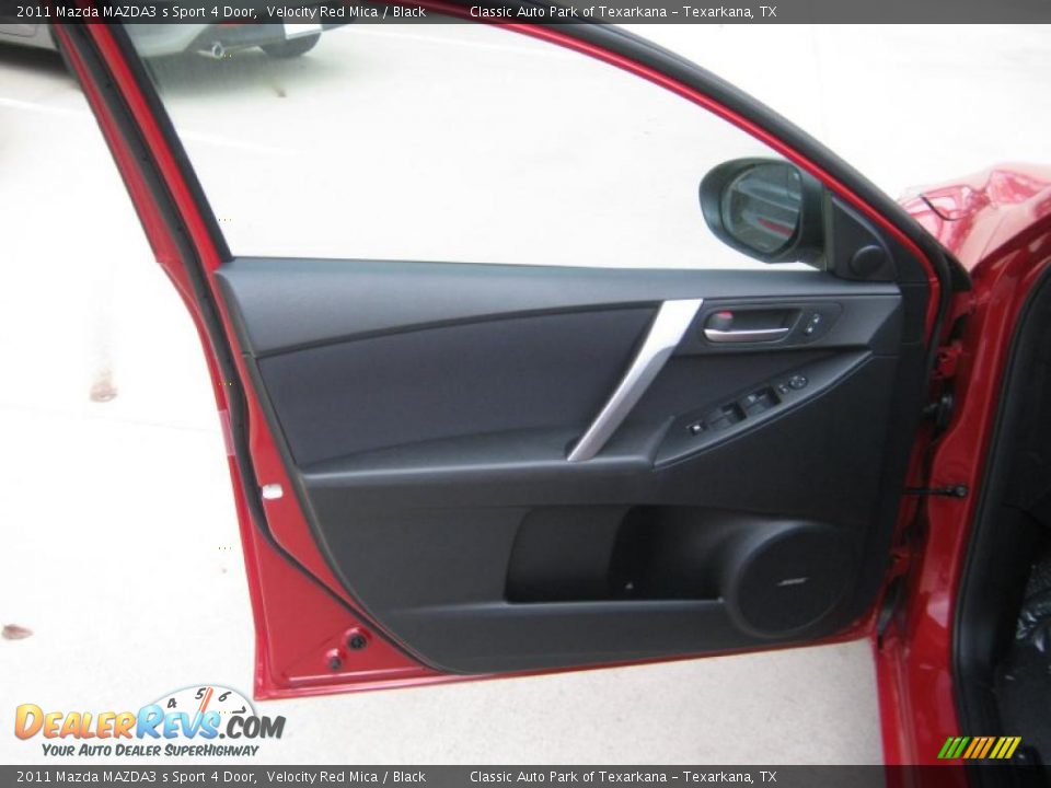 Door Panel of 2011 Mazda MAZDA3 s Sport 4 Door Photo #16